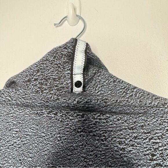 Lululemon Vinyasa Wrap Scarf OS - Picture 6 of 7